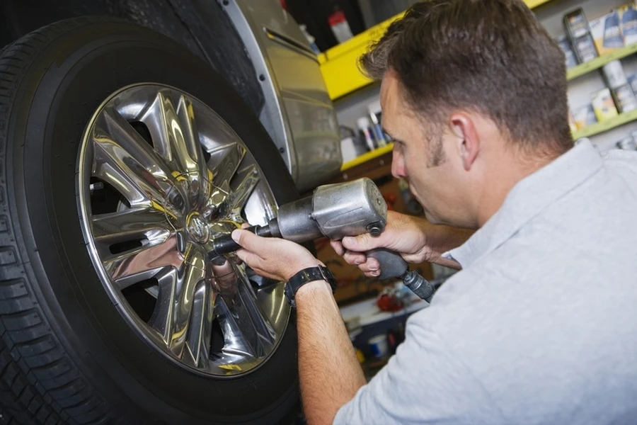 Professional Tire Change Inglewood, CA